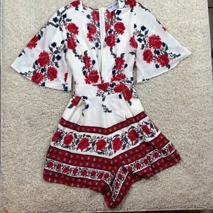 Haute Rogue Floral Romper Women Small‎ White Red Boho Flutter Sleeve Excellent